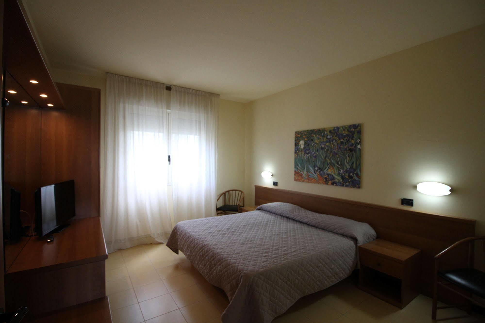 Hotel Italia Occhiobello Buitenkant foto